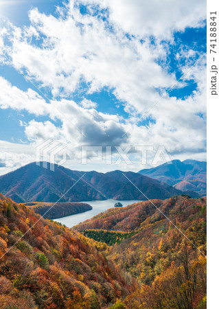三湖パラダイス 秋元湖 紅葉 三湖パラダイス 秋元湖 紅葉 74188841