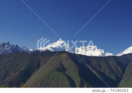 雲南省 梅里雪山 緬茨姆 (メツモ・神女峰) ・五冠神山 (ジャワリンガ), Mt. Meili 74190161