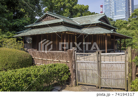 諏訪の茶屋　茶室　皇居東御苑　皇居　東御苑　二の丸庭園 74194317