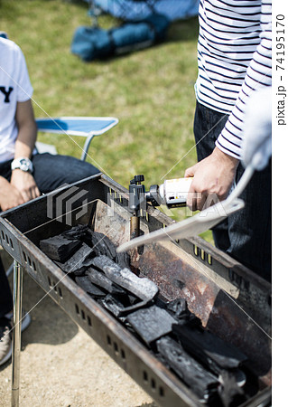 バーベキュー 74195170
