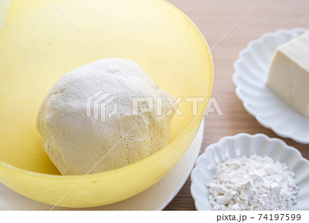 豆腐で練った白玉粉 豆腐で練った白玉粉 74197599