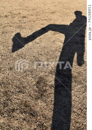 一歩踏み出す影 一歩踏み出す影 74198951