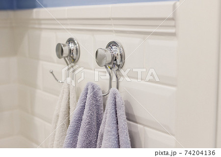 Metal sticky towels hanger for bathroom tiled wall does not requiring drilling wall Metal sticky towels hanger for bathroom tiled wall does not requiring drilling wall 74204136