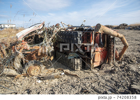津波瓦礫 コンバイン 津波瓦礫 コンバイン 74208358