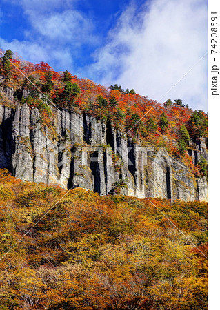 錦秋の磐司岩 錦秋の磐司岩 74208591