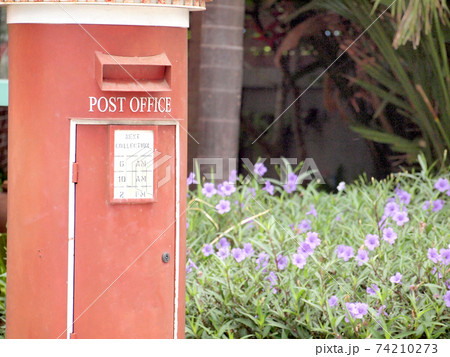 old red post box old red post box 74210273