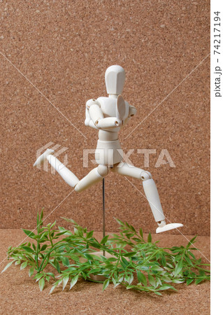人形, 模型, 木製, ポーズ, ポージング, 木,ミニチュア, 置物, 人物, 木材、クラフト 人形, 模型, 木製, ポーズ, ポージング, 木,ミニチュア, 置物, 人物, 木材、クラフト 74217194