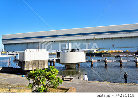 首都高の羽田可動橋 74221119