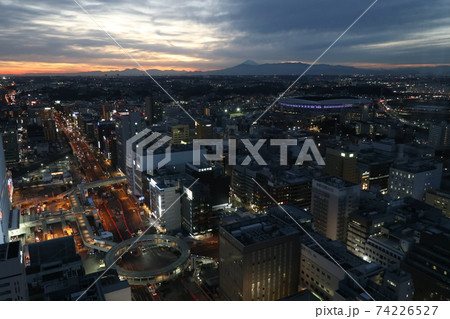 新横浜駅周辺　夕景　俯瞰　遠景 74226527