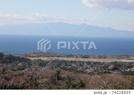 海と島の飛行場 ・・―・Sea and island airfield・―・・ 海と島の飛行場 ・・―・Sea and island airfield・―・・ 74228934