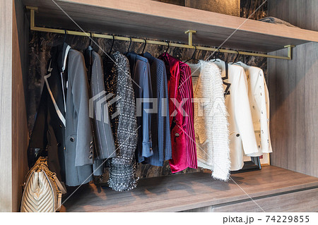 modern wardorbe 74229855