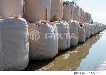 土砂災害用のフレコンバッグ 工事現場のフレコン 土砂災害用のフレコンバッグ 工事現場のフレコン 74229929