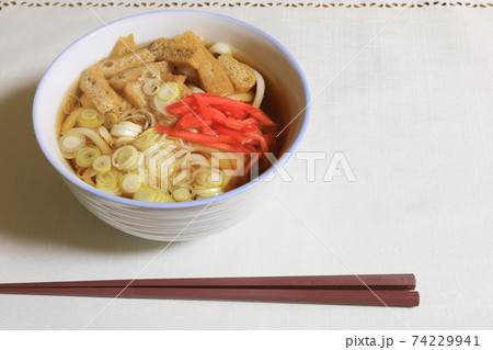 きつねうどん きつねうどん 74229941