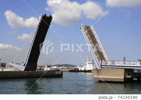 ブルーウィングもじ（はね橋） 74230390