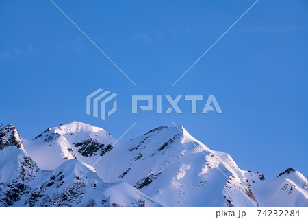 上高地 長野県 松本市 穂高岳 景勝地 山 川 高原 梓川 日本アルプス 山岳 中部山岳国立公園 春 上高地 長野県 松本市 穂高岳 景勝地 山 川 高原 梓川 日本アルプス 山岳 中部山岳国立公園 春 74232284