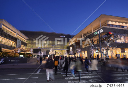 日本の横浜都市景観 たまプラーザ駅などを望む 日本の横浜都市景観 たまプラーザ駅などを望む 74234463