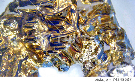 ビスマスの結晶 ビスマスの結晶 74248637