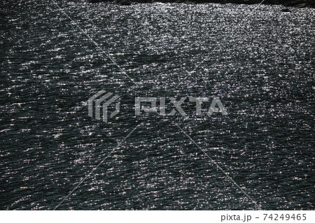 海 湖 山 74249465