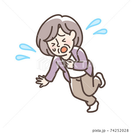 つまずくおばあさん 74252028