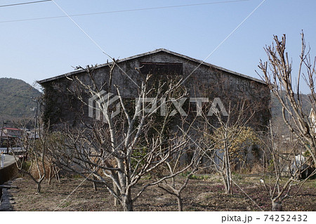 日本の古くて美しい建物 74252432