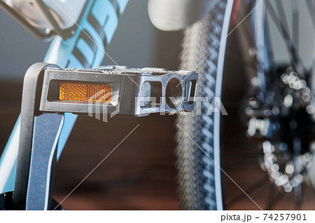 Plastic bicycle pedal 74257901