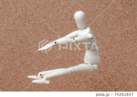 人形, 模型, 木製, ポーズ, ポージング, 木, ミニチュア, 置物, 人物, 木材, クラフト 人形, 模型, 木製, ポーズ, ポージング, 木, ミニチュア, 置物, 人物, 木材, クラフト 74261837