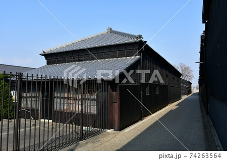 冬晴れの半田運河界隈　蔵の街 74263564