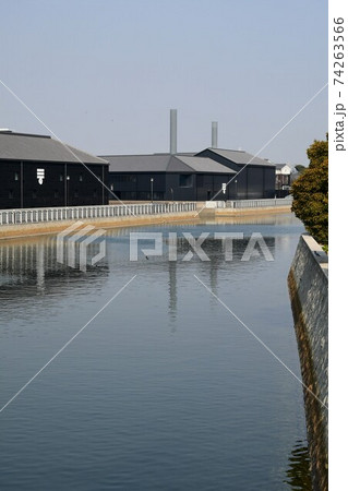 冬晴れの半田運河界隈　蔵の街 74263566