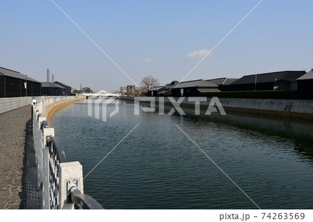 冬晴れの半田運河界隈 蔵の街 冬晴れの半田運河界隈 蔵の街 74263569