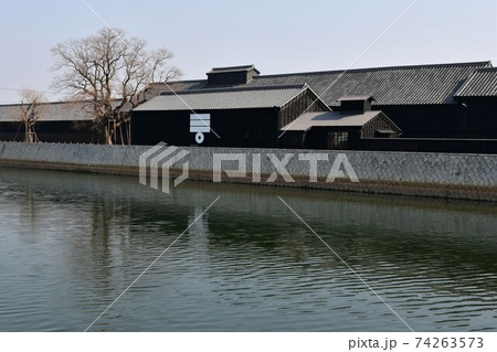 冬晴れの半田運河界隈 蔵の街 冬晴れの半田運河界隈 蔵の街 74263573