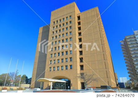 【徳島県】晴天下の徳島県庁舎 【徳島県】晴天下の徳島県庁舎 74264070