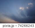 黄昏の雲 74266243