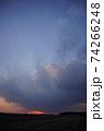 黄昏の雲 74266248