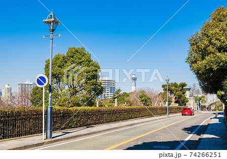 横浜 山手外国人墓地とマリンタワー 横浜 山手外国人墓地とマリンタワー 74266251