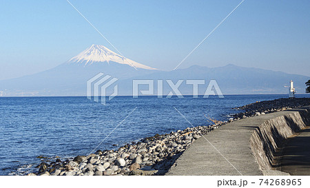 静岡県伊豆半島絡みた駿河湾の早春 静岡県伊豆半島絡みた駿河湾の早春 74268965