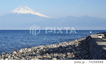 静岡県伊豆半島絡みた駿河湾の早春 静岡県伊豆半島絡みた駿河湾の早春 74268988