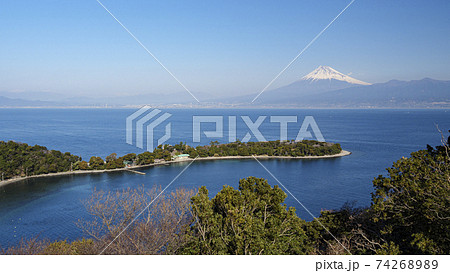 静岡県伊豆半島絡みた駿河湾の早春 静岡県伊豆半島絡みた駿河湾の早春 74268989