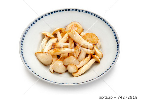 ホワイトブナシメジのバター炒め 74272918