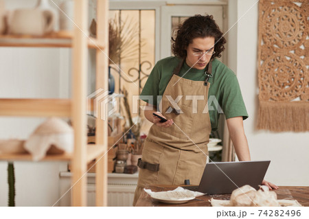 Young Small Business Entrepreneur 74282496
