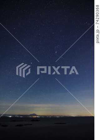 冬の星座とカノープス：島根県出雲市 74290368