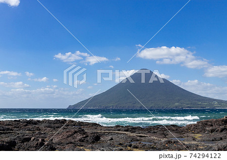 長崎鼻から見た開聞岳(薩摩富士) 長崎鼻から見た開聞岳(薩摩富士) 74294122