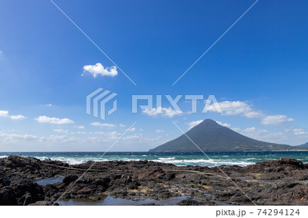 長崎鼻から見た開聞岳（薩摩富士） 74294124