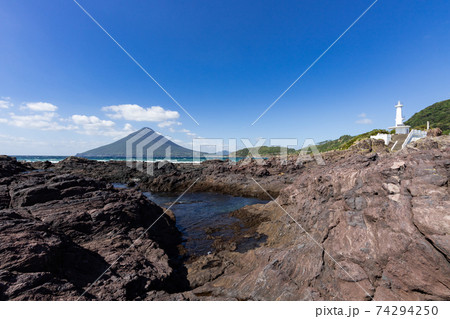 長崎鼻灯台と開聞岳(薩摩富士) 長崎鼻灯台と開聞岳(薩摩富士) 74294250