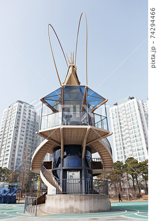 造形物 展望台 ビル 74294466