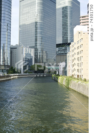 大阪市の江戸堀・土佐堀周辺の風景 74301750