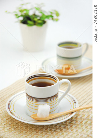 角砂糖とコーヒーイメージの写真素材