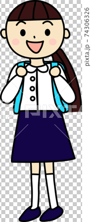 水色のランドセルを背負った女の子 74306326