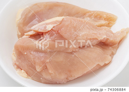 鶏むね肉 74306884