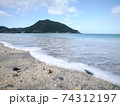 屋久島の砂浜と海 74312197