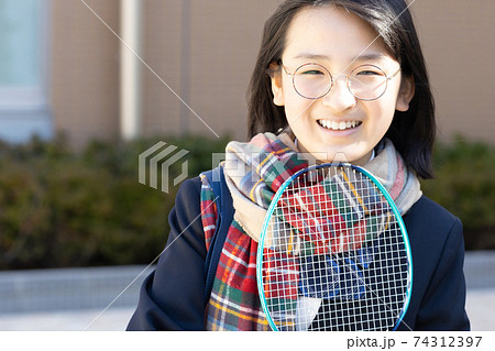 中学生  撮影協力：中央工学校附属日本語学校 74312397